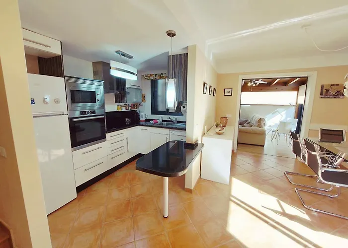 Casa Frambuesa * קלטה דה פוסטה